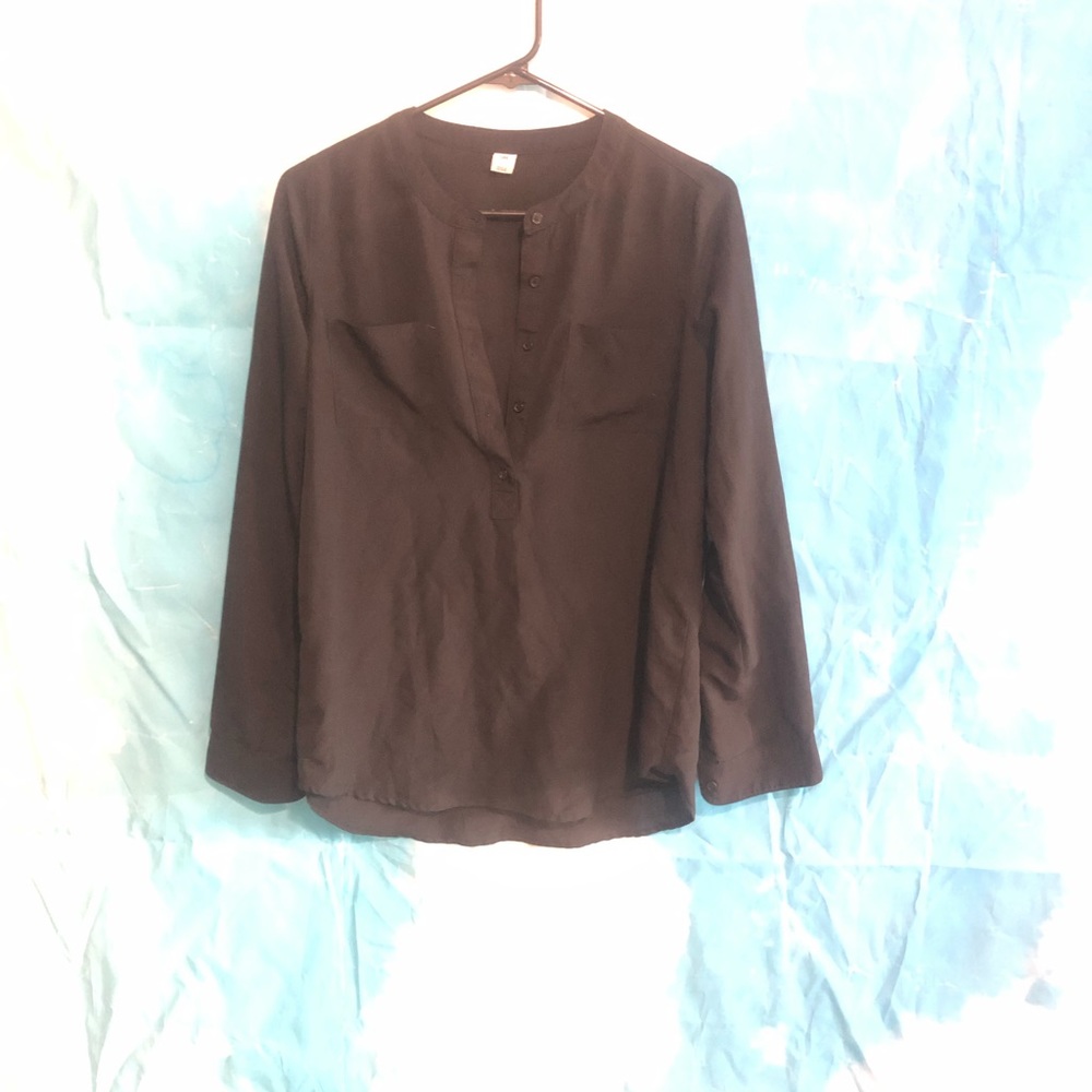 Lightweight black top